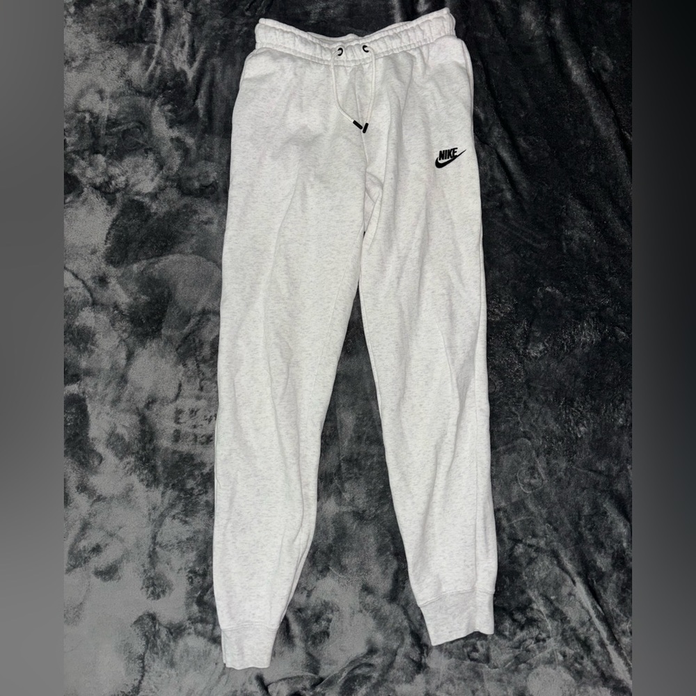 Nike joggers